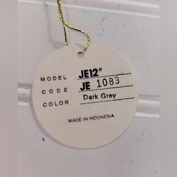 Jose Eber Hair Extension 12" Dark Gray Color Code JE 1083 New in pkg - Picture 3 of 5